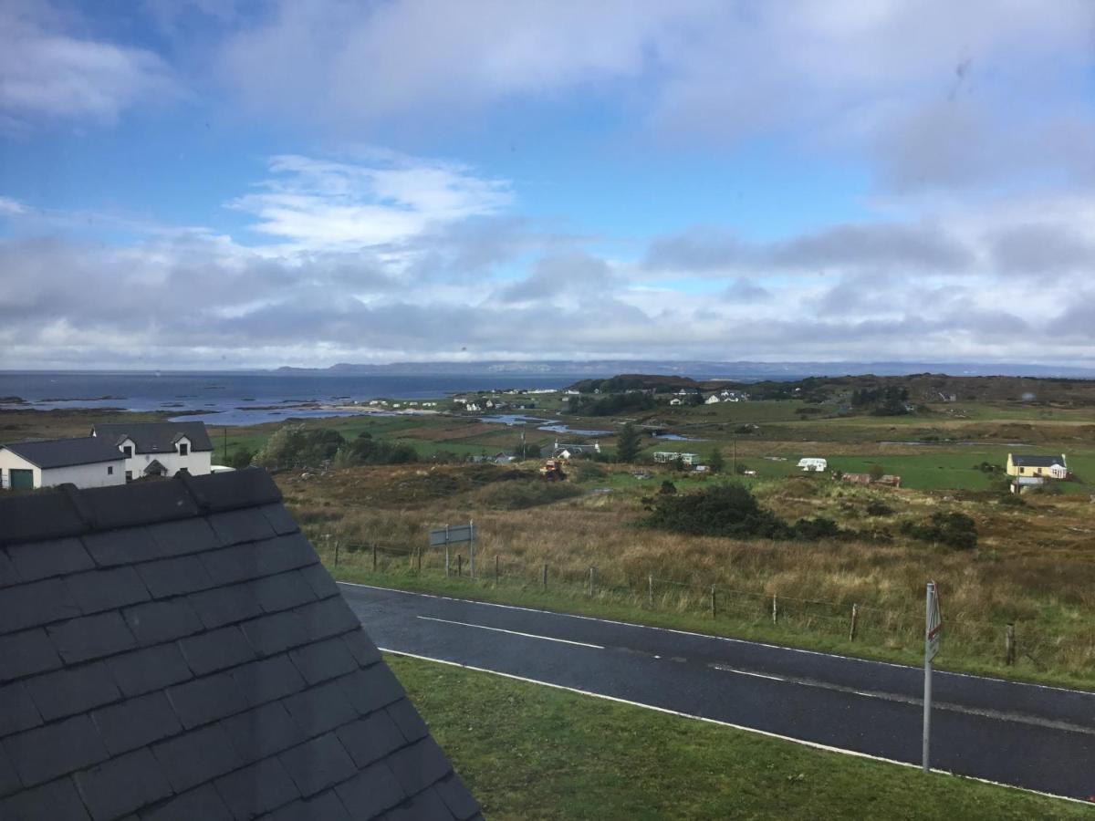 Rhenetra Bed & Breakfast Arisaig Bagian luar foto