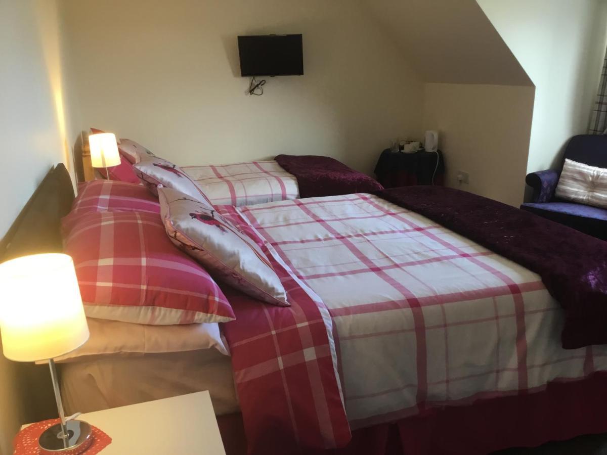 Rhenetra Bed & Breakfast Arisaig Bagian luar foto